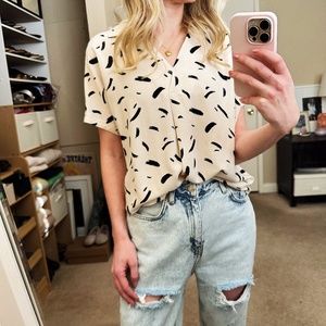 Primark Short Sleeved Blouse Top Shirt Ivory and Black Paint Brush Graphic